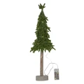 Smukła choinka LED o wysokości 55 cm z zielonymi gałązkami i betonową podstawą, zasilana na baterie, przewód zasilający widoczny obok podstawy.
