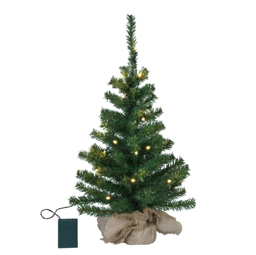 Choinka sztuczna o wysokości 60 cm z zielonym igliwiem PVC, dekorowana wbudowanymi ciepłymi lampkami LED, osadzona w jutowym worku zasilana na baterie.