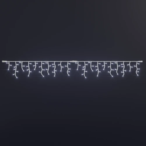 Profesjonalna kurtyna Sople LED o długości 5 metrów i wysokości 0,6 metra – zimnobiała iluminacja z efektem FLASH, idealna do dekoracji elewacji i przestrzeni miejskich, IP65, zasilanie 230V.