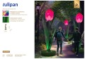Tulipan LED dekoracyjny fotopunkt z podświetlaną formą kwiatu, instalacja parkowa do zdjęć ustawiona w przestrzeni miejskiej, przyciągająca uwagę intensywnym światłem i elegancką, roślinną kompozycją. ID 145094.