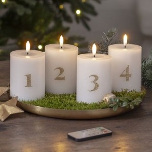 Zestaw 4x świeca woskowa LED filarowa FLAMME ADVENT 12,5cm z pilotem na baterie