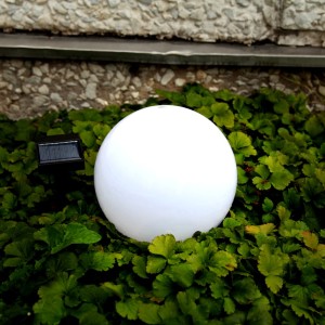 Lampa solarna ogrodowa LED wbijana GLOBUS