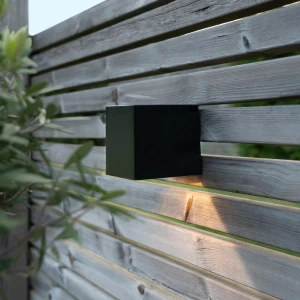 Kinkiet solarny ogrodowy LED WALLY CUBE