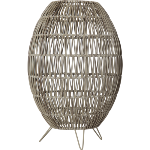 Rattanowa lampa podłogowa z ażurowym kloszem, przeznaczona do użytku zewnętrznego i wewnętrznego, kompatybilna z oprawką E27, emituje ciepłe, nastrojowe światło.
