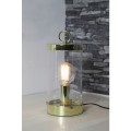 Lampa stołowa z cylindrycznym szklanym kloszem i żarówką LED E27 G95 filament, złota podstawa.