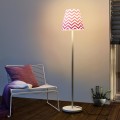 Różowa lampa ogrodowa SWAP LED 150 cm z wysoką smukłą podstawą i podświetlanym kloszem.