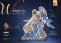 Świąteczny anioł 2D ze skrzydłami i wiolonczelą, 1780 punktów LED, bezpieczne niskie napięcie i stabilna podstawa do ekspozycji w parkach i miastach.