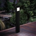 Lampa ogrodowa stojąca LED MANFRIA 87 cm IP44 w smukłej czarnej obudowie, emitująca ciepłe białe światło 3000 K.