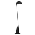 Czarna lampa podłogowa ARANZOLA z półkulistym kloszem, smukłym metalowym ramieniem i stożkową podstawą.