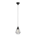 Lampa wisząca TARBES z pojedynczym czarnym metalowym kloszem o wydłużonym kształcie, wykonanym z cienkich prętów i zawieszonym na przewodzie pod okrągłą podsufitką.