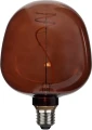 Żarówka LED E27 w bursztynowym szkle z widocznym spiralnym filamentem w stanie wyłączonym na jasnym tle. Dekoracyjne źródło światła do lamp stołowych i wiszących.