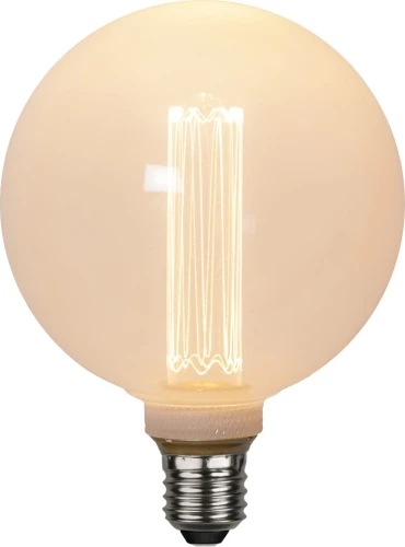 Dekoracyjna żarówka LED filament G125 z mleczną kulistą bańką i gwintem E27 świecąca ciepłym białym światłem.