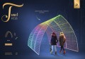 Dekoracyjny Tunel RGB o wysokości 3,1 m i szerokości 3,4 m z łukową aluminiową konstrukcją, wypełniony siatką animowanych żarówek LED RGB w kolorach tęczy, przez który przechodzą dwie osoby w zimowych kurtkach.