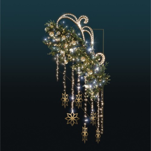 Zimowa dekoracja latarniowa w formie zielonej girlandy z bombkami, śnieżynkami i oświetleniem LED.