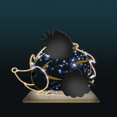 Dekoracyjna figura jeża LED z motywem jeżyn na ciemnym tle, podświetlany kontur i świetlne detale tworzą efektowną ozdobę plenerową, idealną do iluminacji miejskich, parków i eventów przyciągających uwagę odwiedzających.