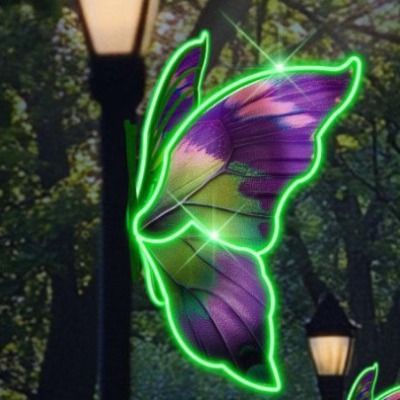Motyl LED 3D na latarni – dekoracja świetlna z liniowym oświetleniem LED tworzącym efekt neonowej poświaty, kolorowy nadruk skrzydeł na tworzywie, iluminacja do parków, ulic i przestrzeni miejskich.