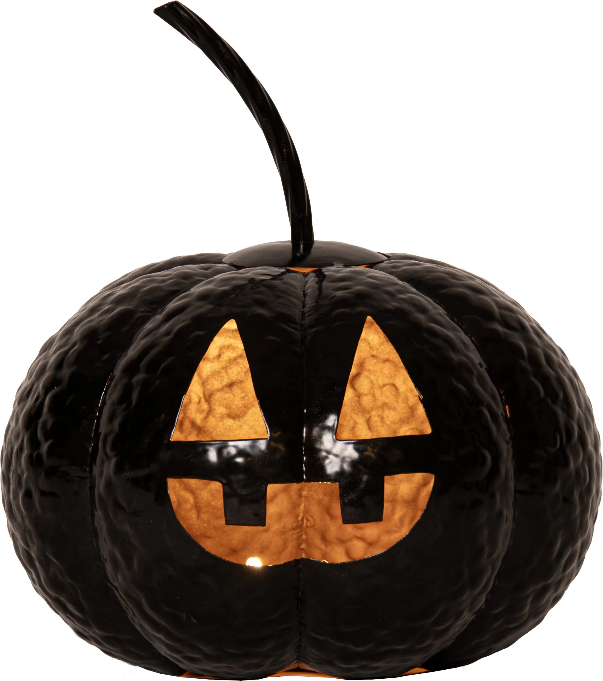 Czarna podświetlana dynia na Halloween z wyciętymi oczami i uśmiechem, pokazana z bliska na jasnym tle jako główny produkt.